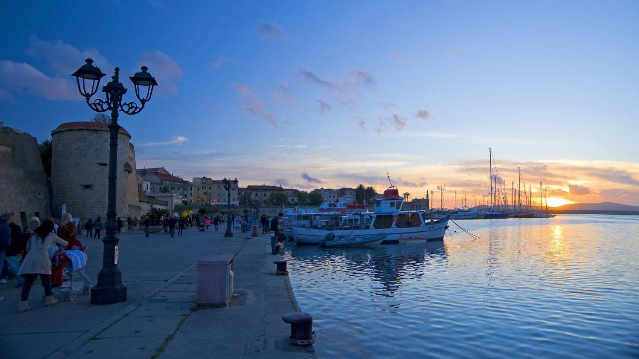 Lido Beach Apartments, Nuovi E Moderni, Vicino Alla Spiaggia Alghero Bagian luar foto