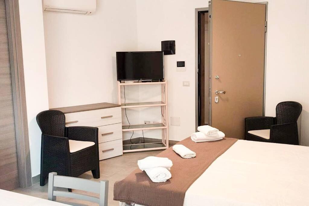 Lido Beach Apartments, Nuovi E Moderni, Vicino Alla Spiaggia Alghero Bagian luar foto